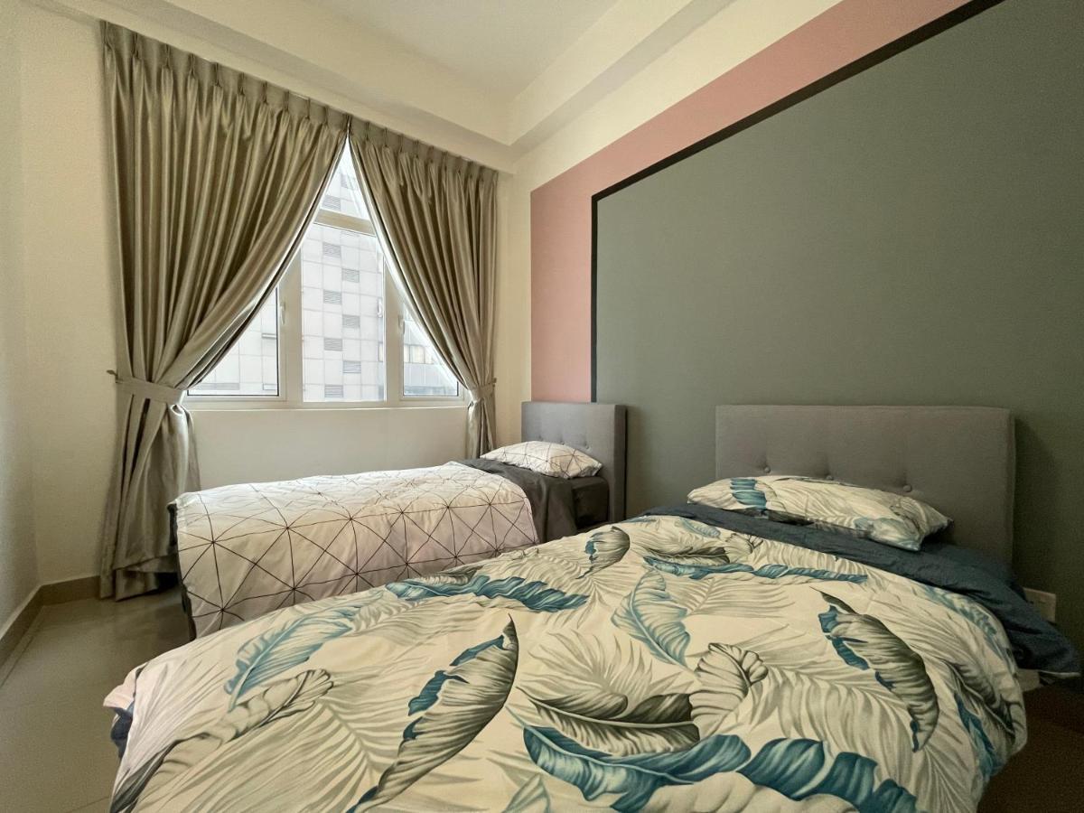 Delight Homestay Twin Galaxy Johor Bahru Eksteriør billede